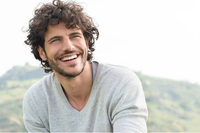 Why Wavy Hair Looks Great on Men