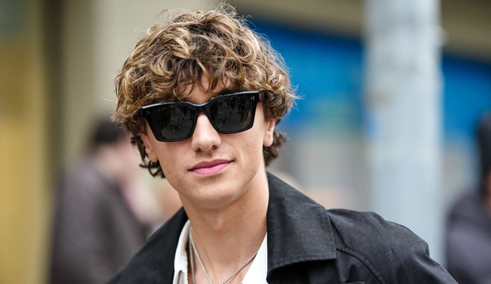 Why the Mid Taper Works So Well With Curly Hair 1