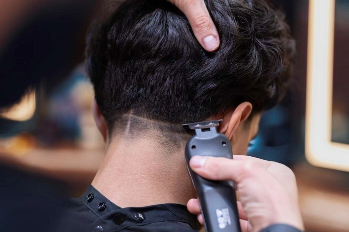 Why the Mid Taper Works So Well With Curly Hair 5